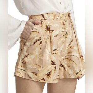 L’AGENCE Summer Shorts